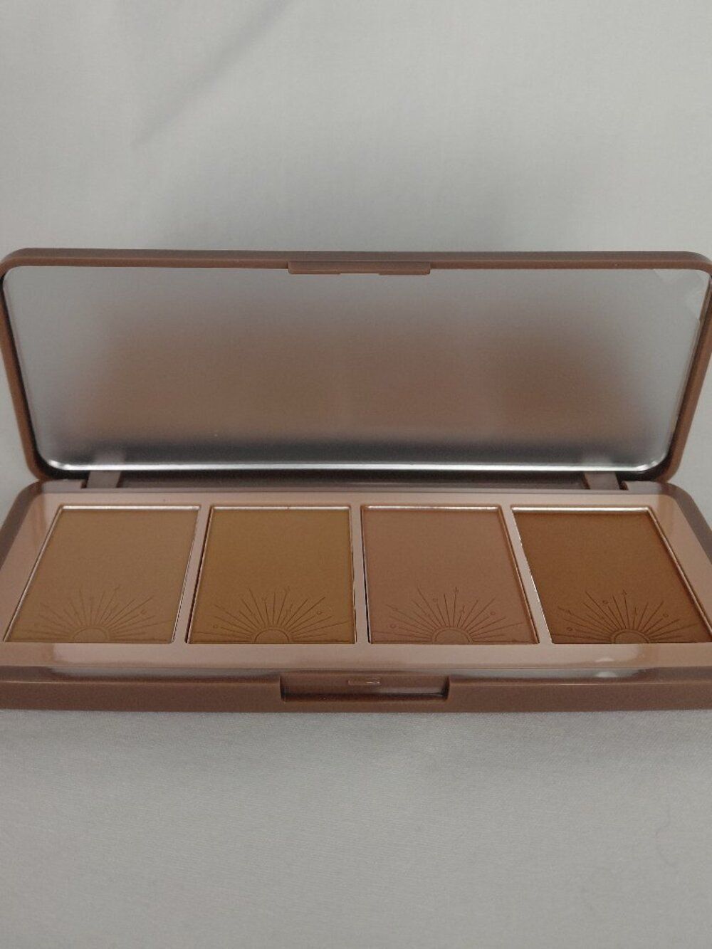 Pinky B Cosmetics - Hot Commodity: The Bronzer Palette
